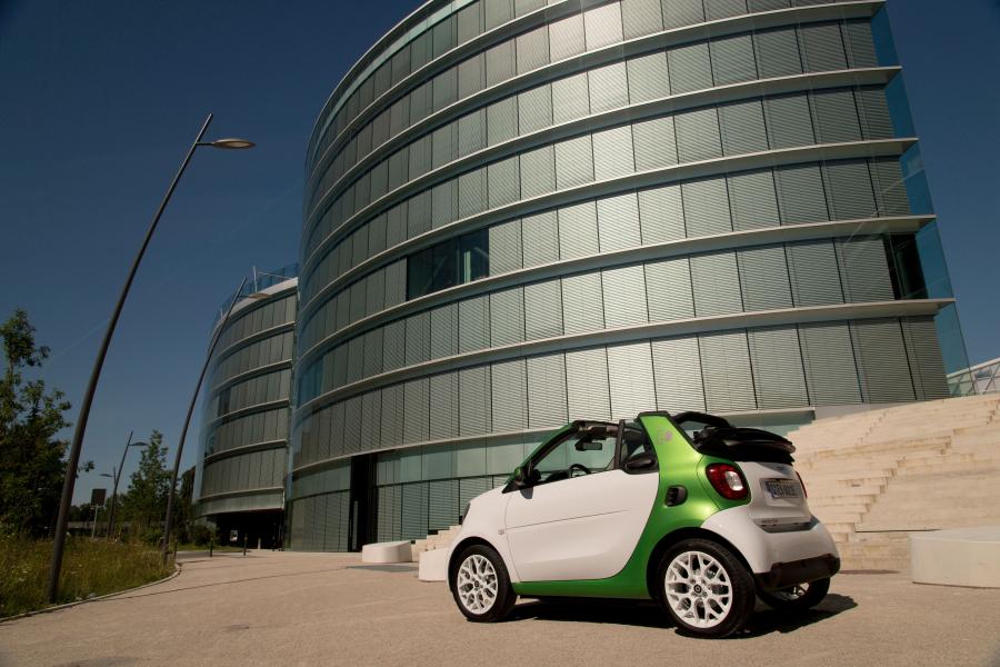  Smart ForTwo Prime Cabrio Electric Drive 2017 года  (WW) (фото 27 из 35)